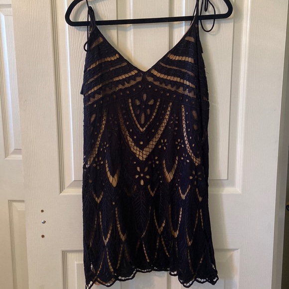 Free People Dresses & Skirts - Free People Black Lace Cocktail Dress Size M